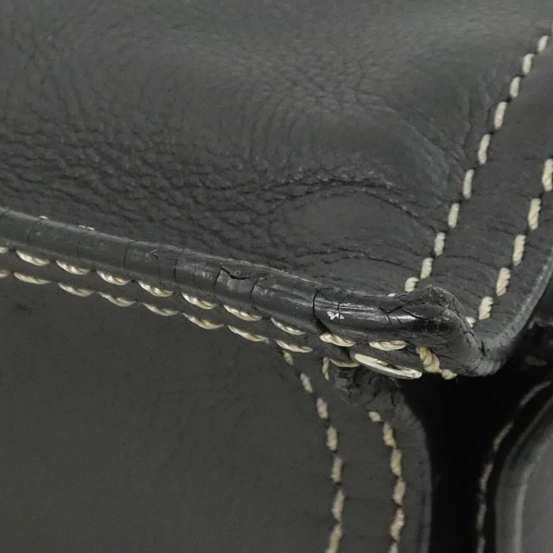 Loewe 323 64 002 Handbag - 3