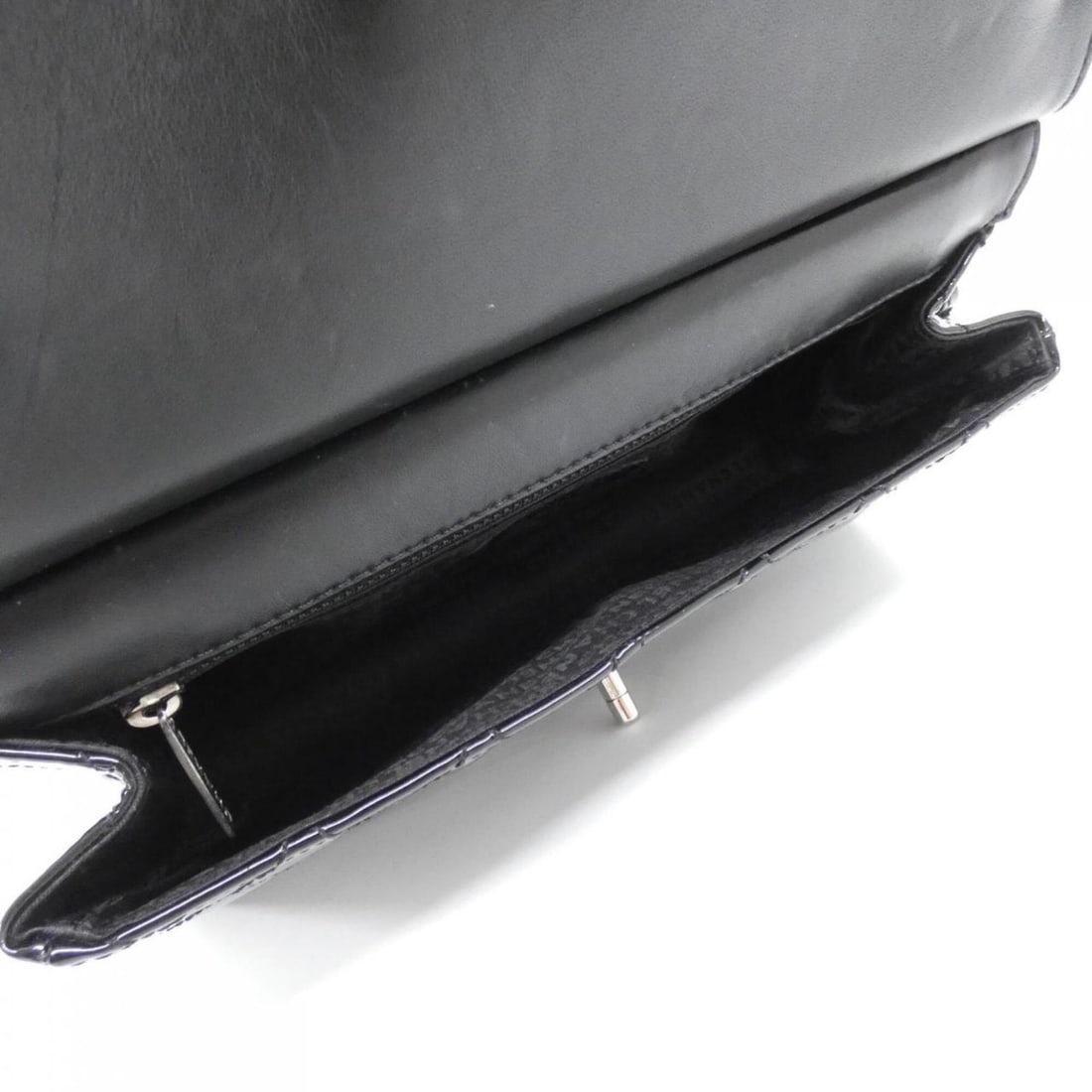 Chanel 31971 Shoulder Bag - 8