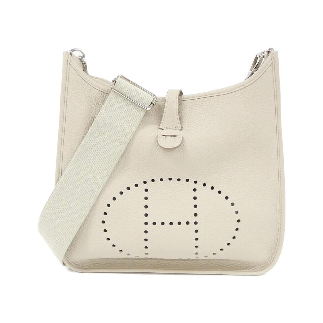 Hermes Evelyne 3 PM 056277CK Shoulder Bag: --- Catalog ---Category: SizeSize (HxWxD): 29cm x 28cm x 8cm / 11.41'' x 11.02'' x 3.14''Category: DesignType: Shoulder bagColor: WhiteGender: WomenMaterial: Taurillon clemence leather Category: