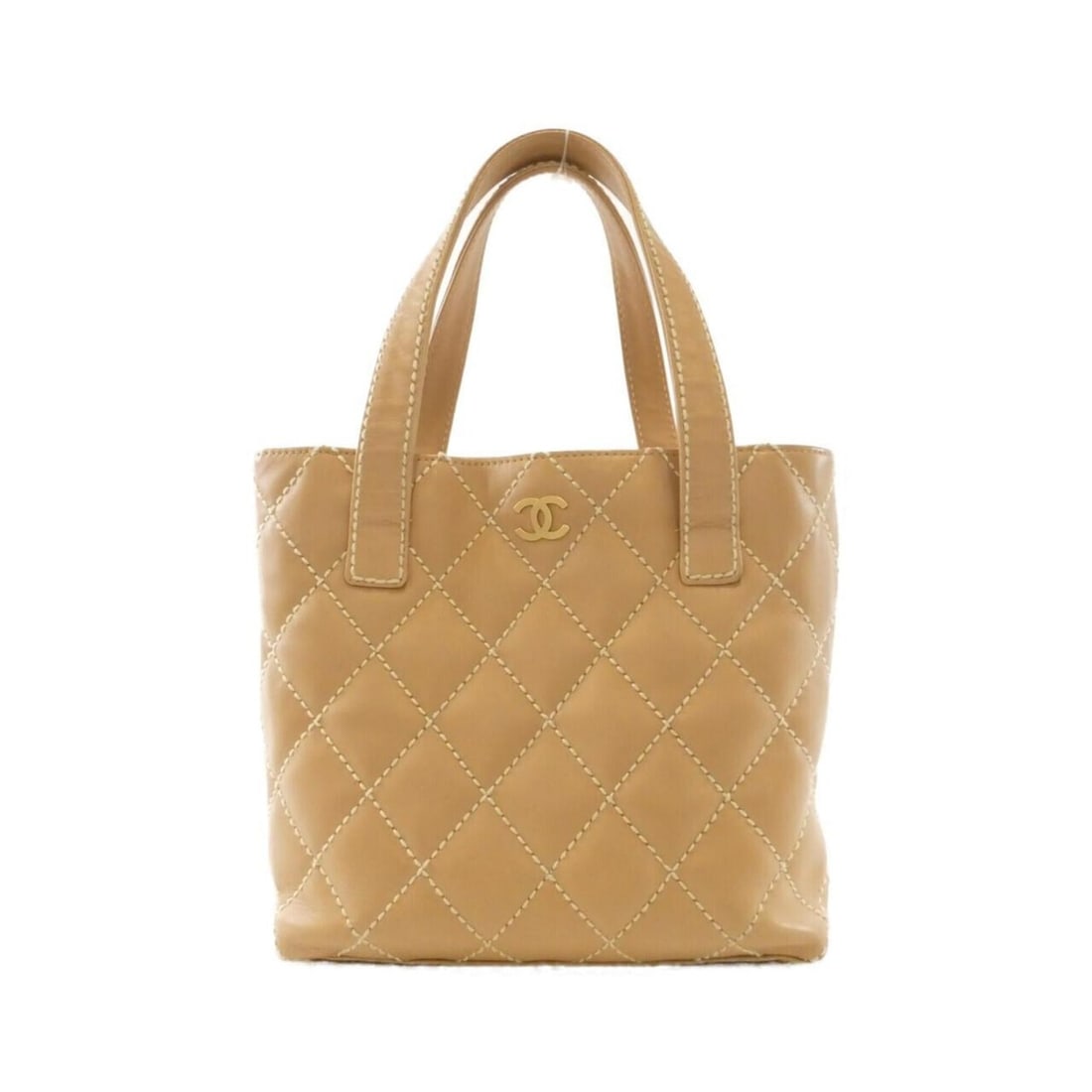 Chanel Wild Stitch Line 18126 Handbag: --- Catalog ---Category: SizeSize (HxWxD): 24cm x 24cm x 8cm / 9.44'' x 9.44'' x 3.14''Category: DesignType: HandbagColor: Beige, WhiteGender: WomenMaterial: Leather Hardware Color: Matte