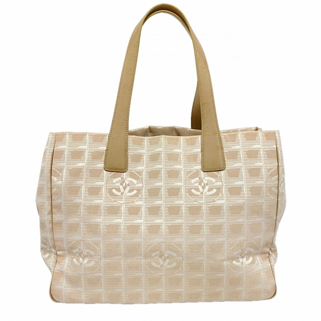Chanel New Travel Nylon Tote Bag, Beige, Women's: --- Catalog ---Category: SizeSize (HxWxD): 27cm x 35.5cm x 15cm / 10.62'' x 13.97'' x 5.9''Category: DesignType: Tote bagColor: BeigeGender: WomenMaterial: Nylon Hardware Color: GoldCategory: GeneralB