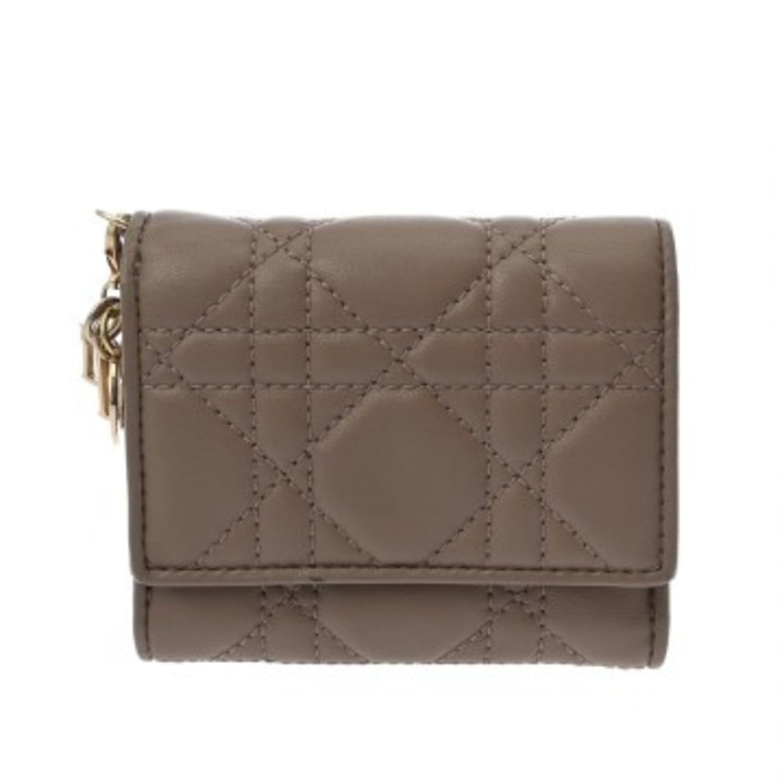 CHRISTIAN DIOR Christian Dior Cannage LadyDior Louts Compact Wallet Greige S01810NMJ Women's: --- Catalog ---Category: SizeSize (HxWxD): 8.5cm x 10cm / 3.34'' x 3.93''Category: DesignType: Wallet (tri-fold)Color: GrayishGender: WomenMaterial: Leather Leather/Fur Type: LambskinCategory: General
