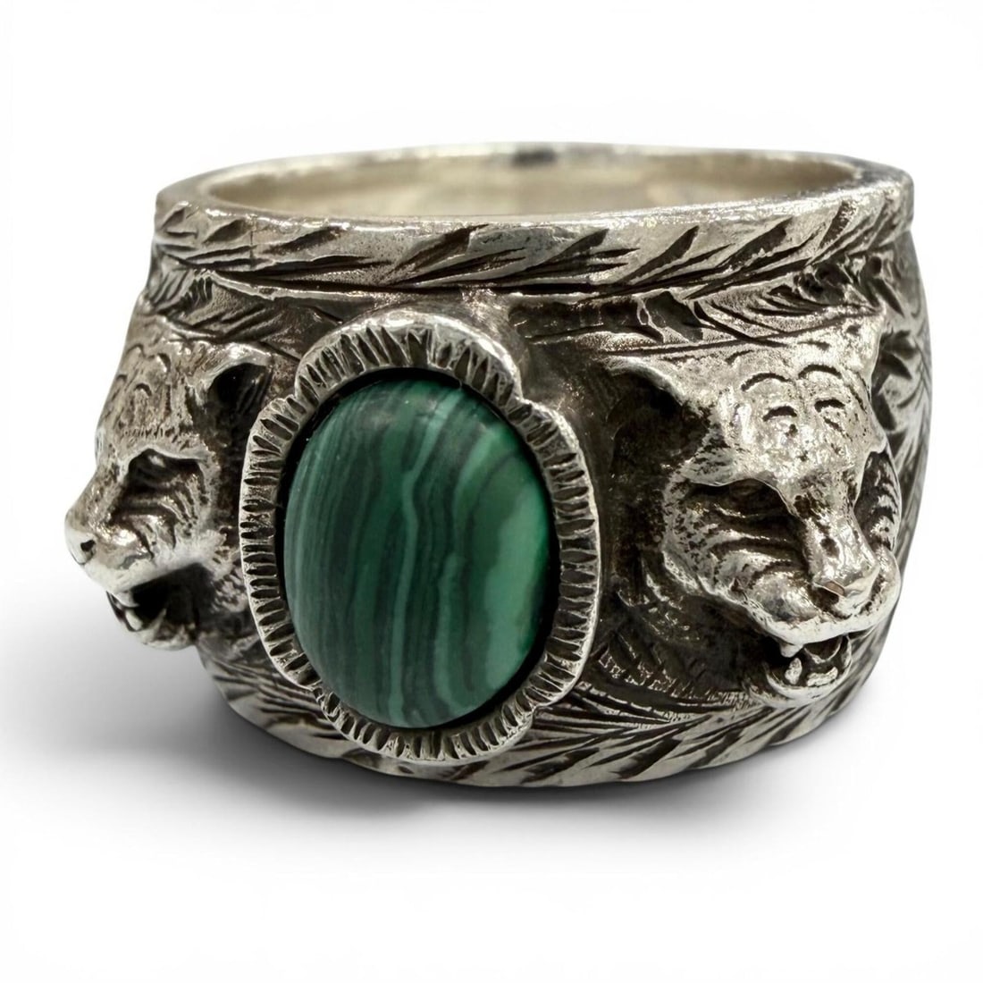 GUCCI 461991 Arabesque Garden Cat Head AG925 Malachite Ring, Silver, Size 20, Made in Italy, Weight: --- Catalog ---Category: SizeJP Size: 20US Size: 10Category: DesignType: Band ringColor: SilverStone: MalachiteGender: MenMaterial: Silver 925Category: GeneralMPN: 461991Brand: GucciCountry of Origin: