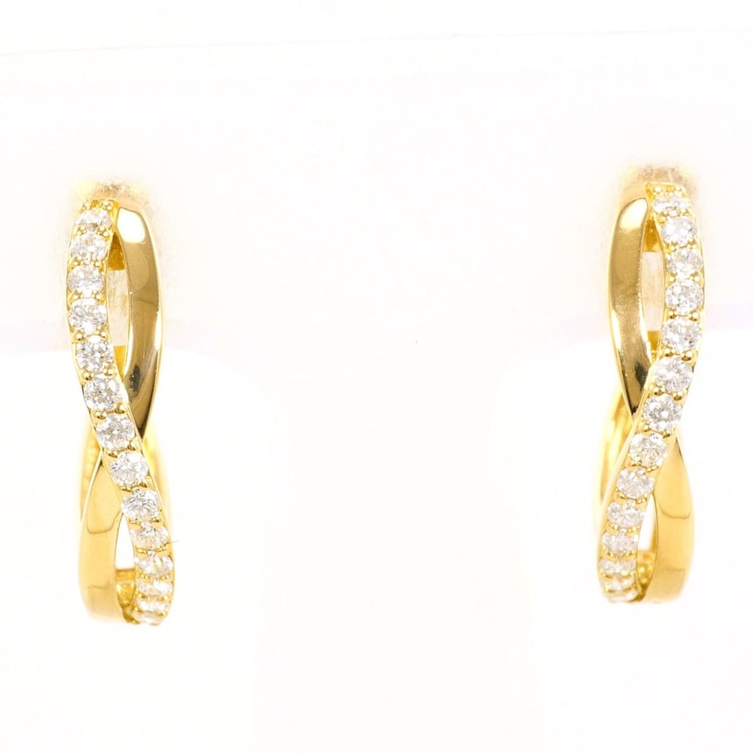 18K (18-karat) Yellow Gold (YG) Earrings with 0.20ct Diamonds, Total Weight 3.5g, Jewelry (1 of 7)