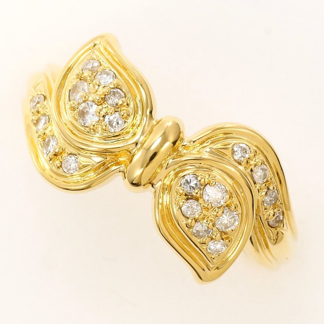 18K (18-karat) Yellow Gold Ring with 0.19ct Diamond, Total Weight 4.4g, Jewelry: --- Catalog ---Category: SizeWidth: 10mm / 0.39''Weight: 4.4g / 0.15oz.JP Size: 10US Size: 5.5Category: DesignType: Band ringColor: Yellow goldMetal: GoldStone: DiamondGender: WomenMaterial: Yellow go