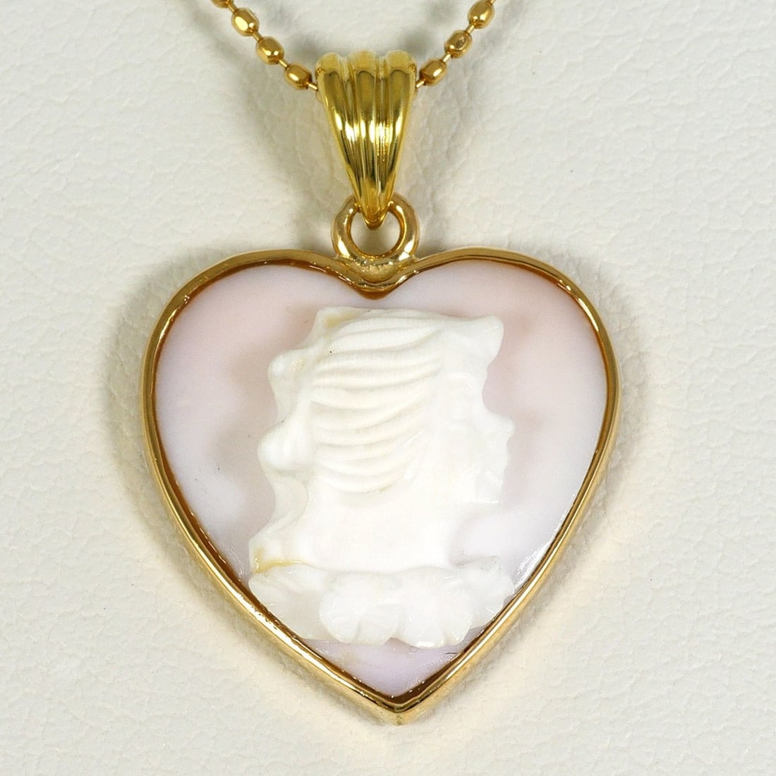18K (18-karat) Yellow Gold Necklace with Shell Cameo, Total Weight 3.9g, 45cm, Jewelry (1 of 5)