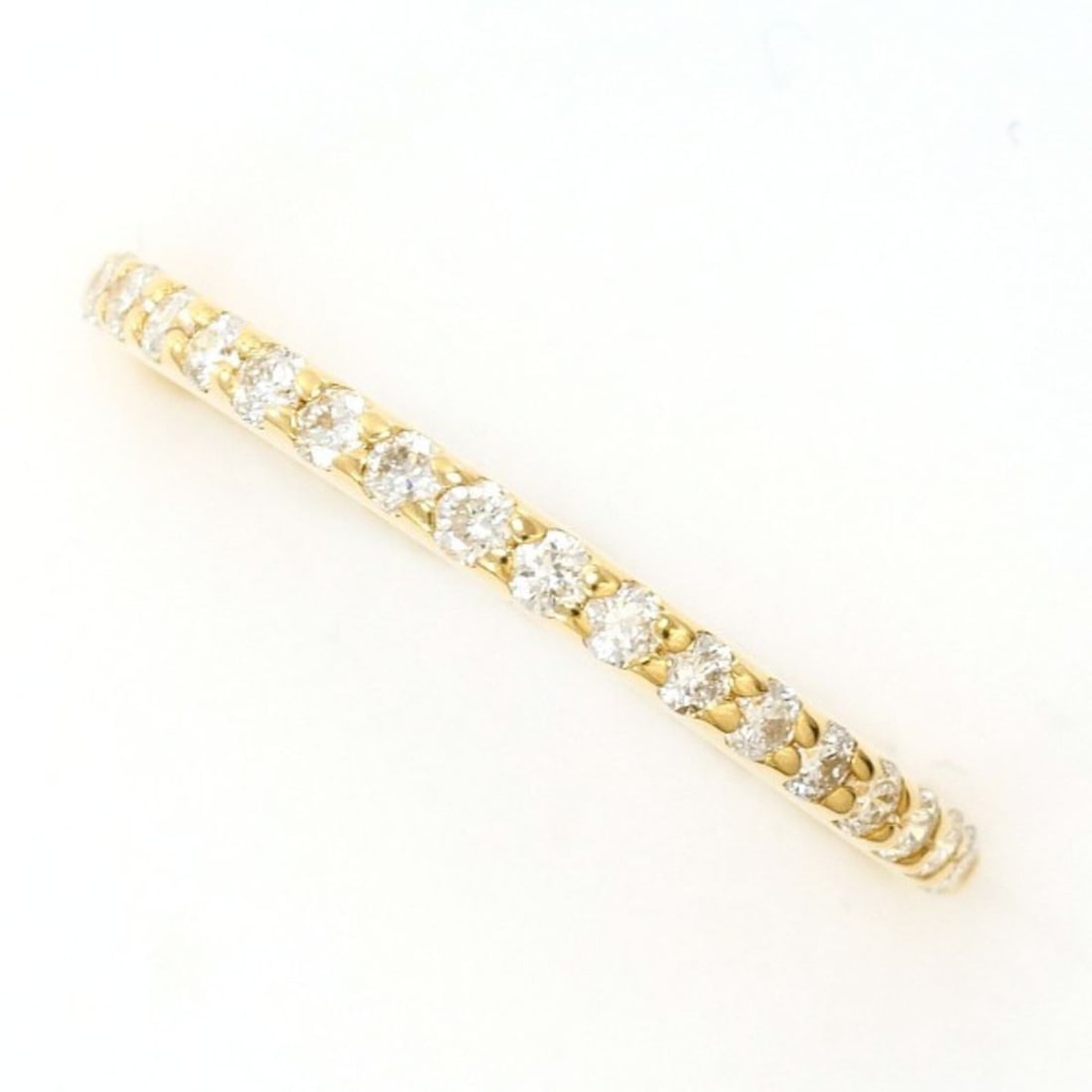 18K (18-karat) Yellow Gold Ring with 0.19g Diamond, Total Weight Approx. 1.0g, Jewelry: --- Catalog ---Category: SizeWidth: 1.5mm / 0.06''Weight: 1g / 0.03oz.JP Size: 9US Size: 5Category: DesignType: Band ringColor: Yellow goldMetal: GoldStone: DiamondGender: WomenMaterial: Yellow gold (