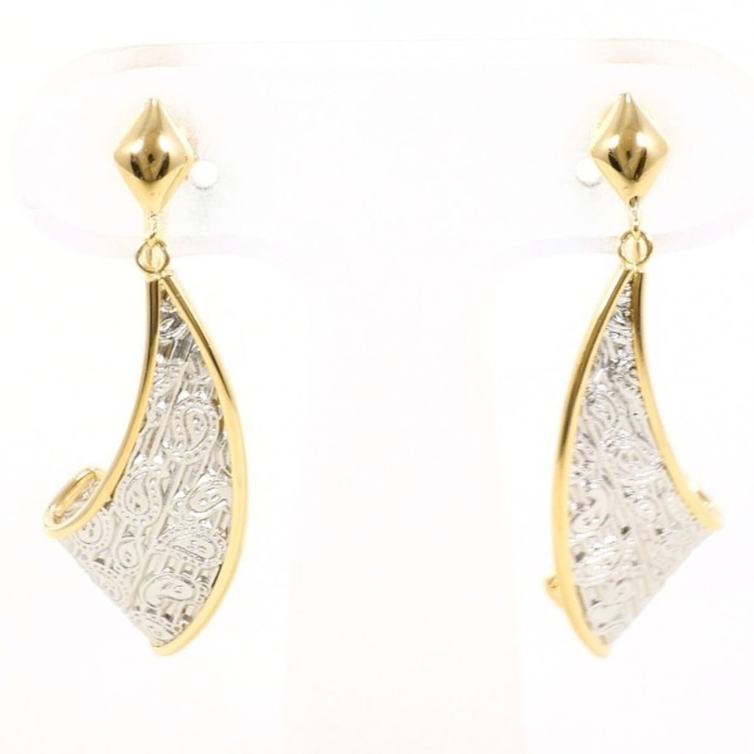 PT900 Platinum 18K Yellow Gold Earrings, Total Weight Approx. 3.5g, Jewelry: --- Catalog ---Category: SizeWeight: 3.5g / 0.12oz.Category: DesignType: Clip earringsColor: Platinum, Yellow goldMetal: Gold, PlatinumGender: WomenMaterial: Platinum 900, Yellow gold (18K)Metal Purit