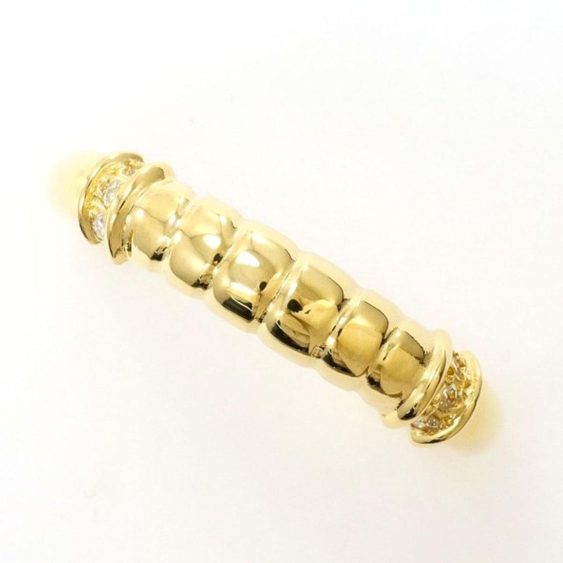 18K (18-karat) Yellow Gold Ring with 0.04mm Diamond, Total Weight Approx. 2.2g, Jewelry: --- Catalog ---Category: SizeWidth: 4mm / 0.16''Weight: 2.2g / 0.07oz.JP Size: 12US Size: 6.5Category: DesignType: Band ringColor: Yellow goldMetal: GoldStone: DiamondGender: WomenMaterial: Yellow gol