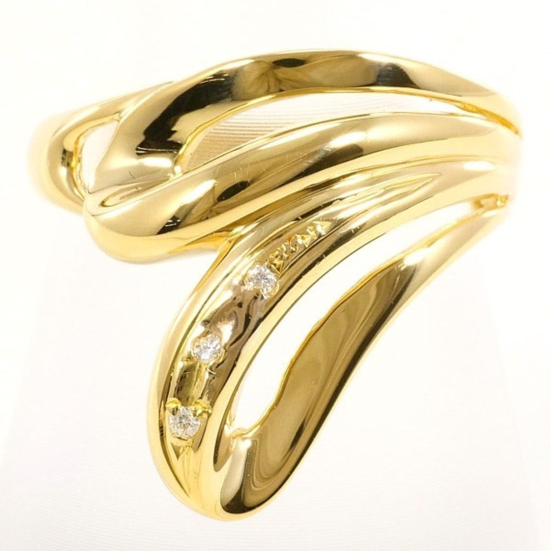 18K (18-karat) Yellow Gold Ring with Diamond, Total Weight Approx. 5.1g, Jewelry: --- Catalog ---Category: SizeWidth: 18mm / 0.71''Weight: 5.1g / 0.17oz.JP Size: 11US Size: 6Category: DesignType: Band ringColor: Yellow goldMetal: GoldStone: DiamondGender: WomenMaterial: Yellow gold