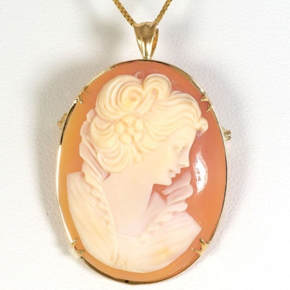 18K (18-karat) Yellow Gold Necklace Brooch with Shell Cameo, Total Weight Approx. 7.7g, 45cm, (1 of 5)