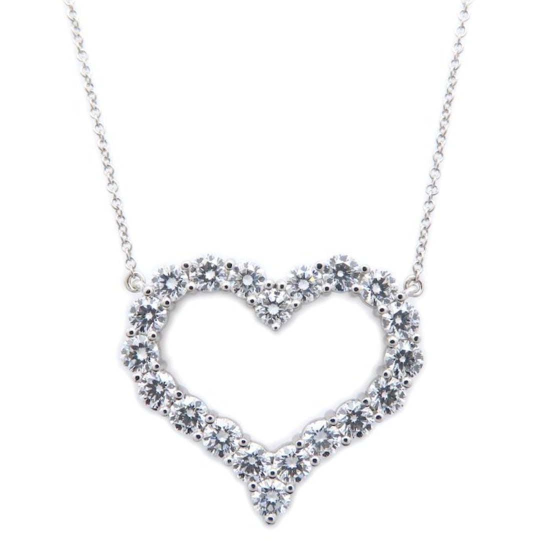 TIFFANY&Co. Tiffany Sentimental Heart Necklace, Large Diamond, Pt950, Women's, 295496: --- Catalog ---Category: SizePendant Size: 22.3mm x 25.1mm / 0.87'' x 0.98''Neck Circumference: 43 cm / 16.92''Category: DesignStone: DiamondGender: WomenMaterial: Platinum 950Necklace Type: NecklaceC