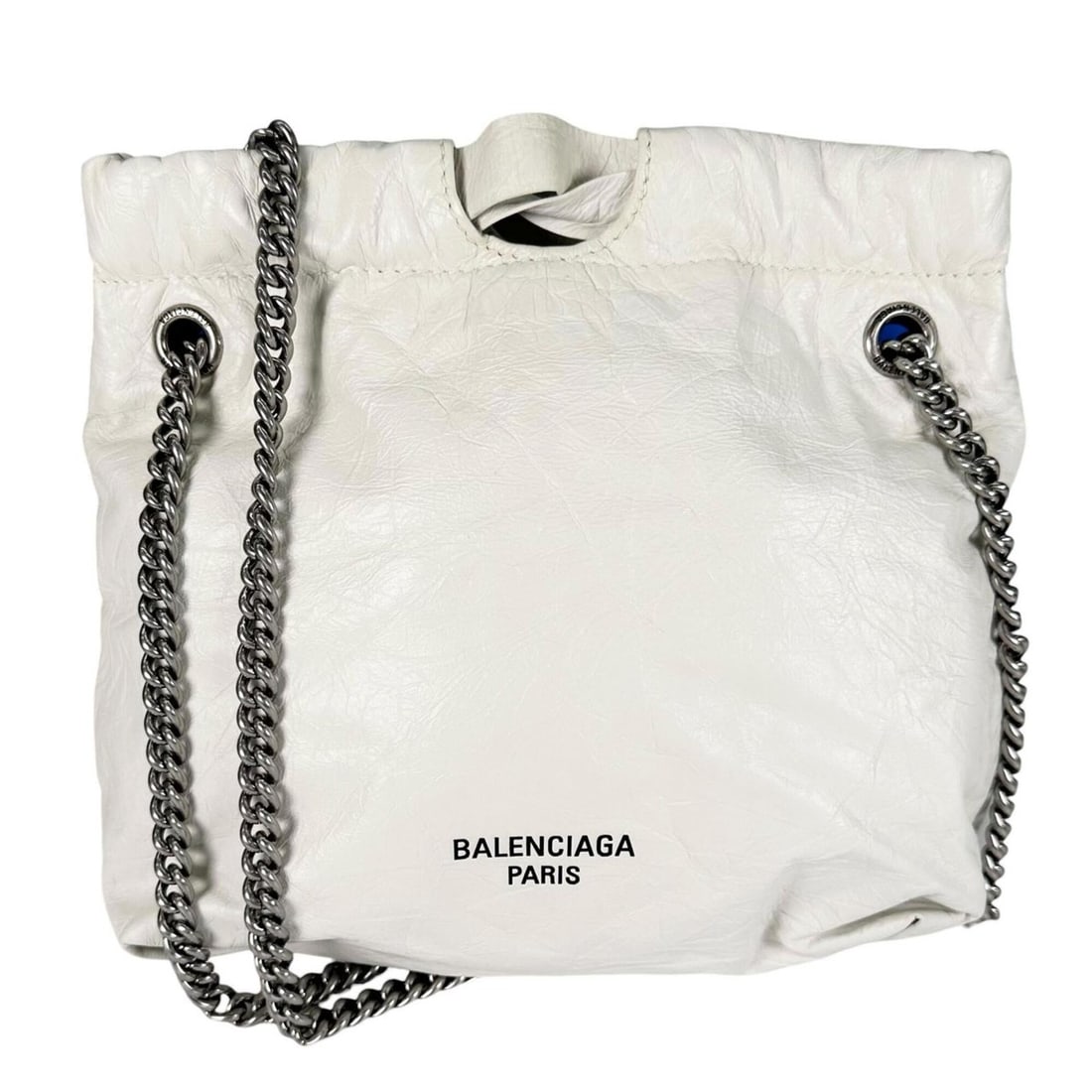BALENCIAGA Crush XS 781796 Handbag, Enamel White, Women's: --- Catalog ---Category: SizeSize (HxWxD): 21.5cm x 23.5cm x 8cm / 8.46'' x 9.25'' x 3.14''Category: DesignType: HandbagColor: WhiteGender: WomenMaterial: Leather Leather/Fur Type: Enamel LeatherCateg