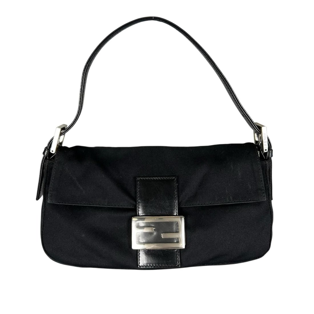 FENDI Mamma Bucket Handbag, Jersey, Black, Women's: --- Catalog ---Category: SizeHandle Drop: 14.00cm / 5.51''Size (HxWxD): 15cm x 27cm x 4cm / 5.9'' x 10.62'' x 1.57''Handle Length: 43cm / 16.92''Category: DesignType: HandbagColor: BlackGender: WomenM