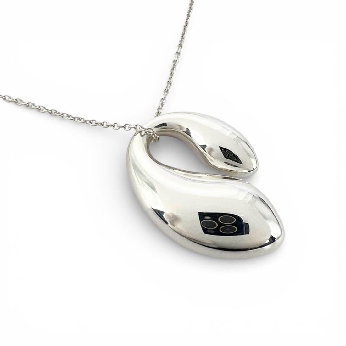 TIFFANY & Co. Elsa Peretti Necklace, Sterling Silver 925, Women's Double Teardrop Design: --- Catalog ---Category: SizePendant Size: 2.5mm x 1.7mm / 0.09'' x 0.06''Neck Circumference: 49.5 cm / 19.48''Category: DesignColor: SilverGender: WomenMaterial: Silver 925Necklace Type: NecklaceCate