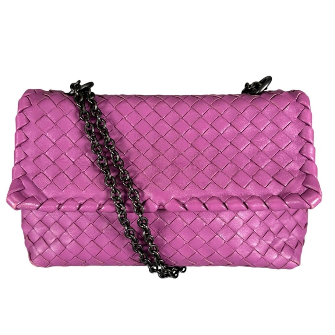 BOTTEGA VENETA Intrecciato Olympia Shoulder Bag, Lambskin, Purple, Women's: --- Catalog ---Category: SizeStrap Drop: 60cm / 23.62''Size (HxWxD): 14cm x 21.5cm x 8cm / 5.51'' x 8.46'' x 3.14''Strap Length: 124cm / 48.81''Category: DesignType: Shoulder bagColor: PurpleGender: W