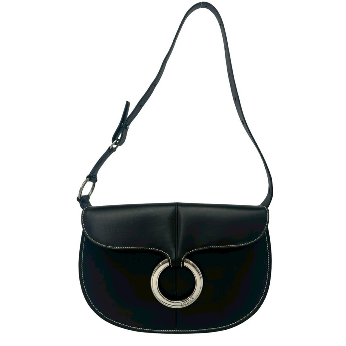 LOEWE logo ring hardware leather one-shoulder bag semi-shoulder handbag black 22768: --- Catalog ---Category: SizeSize (HxWxD): 19cm x 26.5cm x 4cm / 7.48'' x 10.43'' x 1.57''Category: DesignType: Handbag, Shoulder bagColor: BlackGender: WomenMaterial: Leather Category: GeneralBrand: 