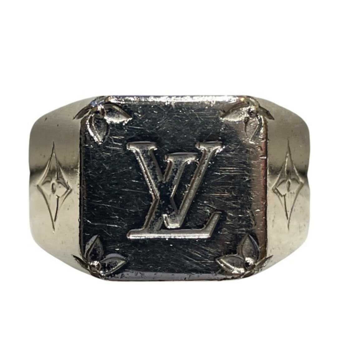 Louis Vuitton Signet Ring, Monogram, Size M, M62487, Brand Accessories, Men's & Women's: --- Catalog ---Category: SizeJP Size: 19US Size: 9.5Category: DesignType: Band ringColor: SilverGender: Men,WomenMaterial: Gold platingCategory: GeneralMPN: M62487Brand: Louis Vuitton--- Item List ---