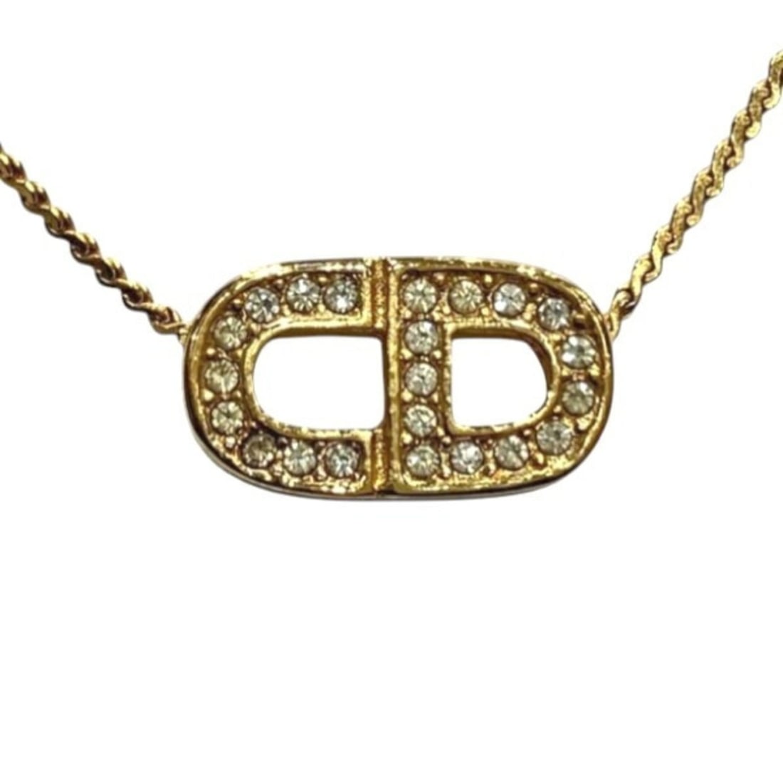 Christian Dior Dior CD Logo Gold Necklace for Women: --- Catalog ---Category: SizePendant Size: 10mm x 16mm / 0.39'' x 0.62''Neck Circumference: 45 cm / 17.71''Category: DesignColor: GoldGender: WomenMaterial: Gold platingNecklace Type: NecklaceCategory