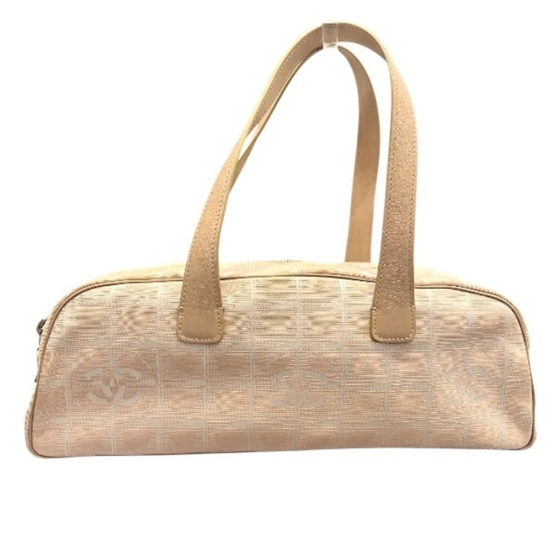 Chanel New Travel Line Handbag, Boston Bag, Women's Handbag: --- Catalog ---Category: SizeSize (HxWxD): 12cm x 34cm x 10cm / 4.72'' x 13.38'' x 3.93''Category: DesignType: Boston bag, HandbagColor: BeigeGender: WomenMaterial: Canvas , Leather Category: GeneralB