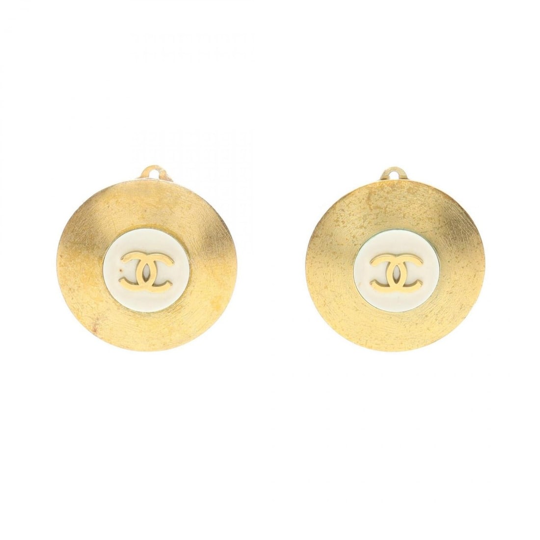 Chanel Coco Mark Earrings, Gold Plated (GP), Women's, Gold/White Tones: --- Catalog ---Category: SizeSize (HxWxD): 30.00mm x 30.00mm / 1.18'' x 1.18''Category: DesignType: Clip earringsColor: Gold, WhiteGender: WomenMaterial: Gold platingCategory: GeneralBrand: Chanel--- 