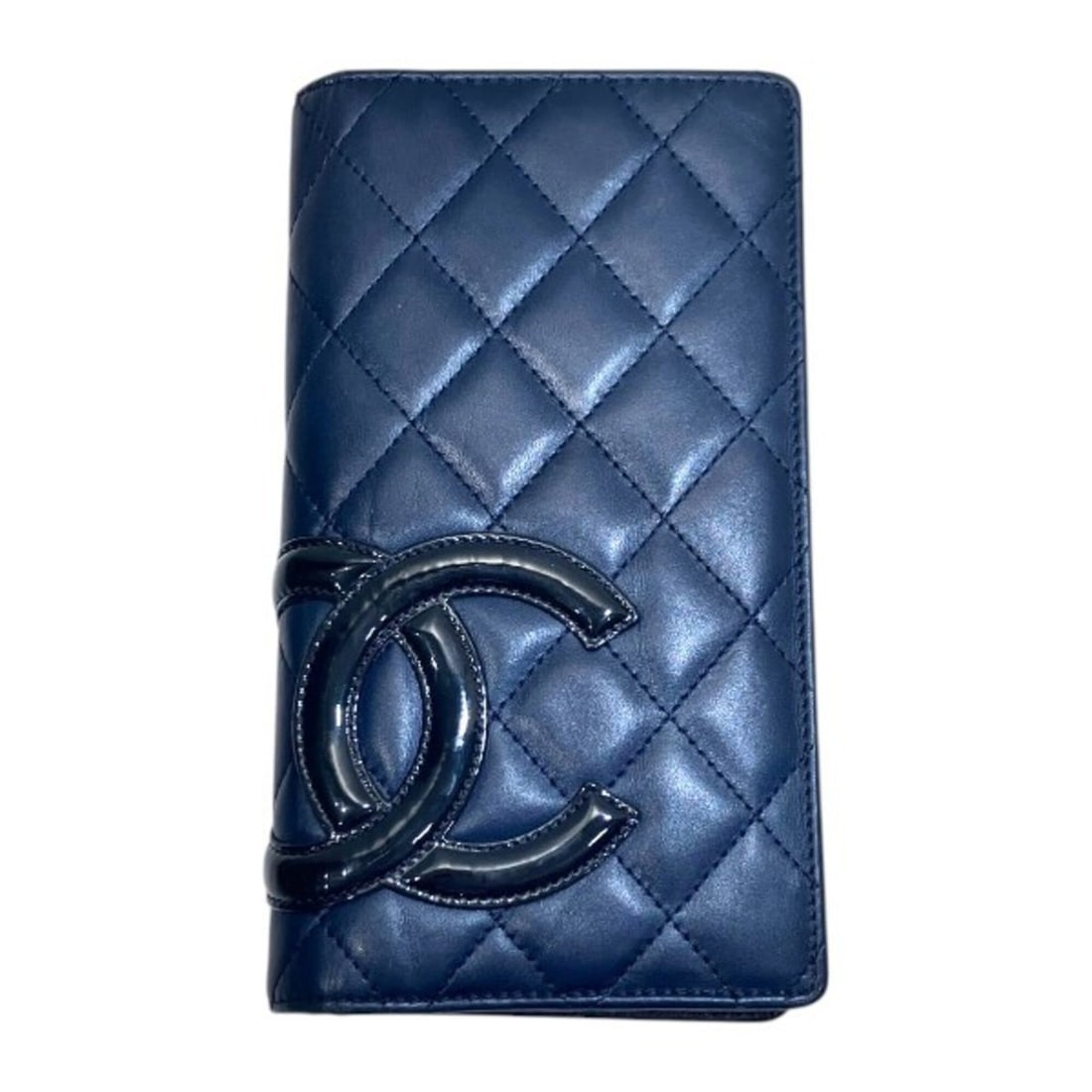 Chanel Cambon Line A26717 Coco Mark Bi-fold Wallet Long for Women: --- Catalog ---Category: SizeSize (HxWxD): 18.5cm x 10.5cm x 2.5cm / 7.28'' x 4.13'' x 0.98''Category: DesignType: Long wallet (bi-fold)Color: NavyGender: WomenMaterial: Leather Category: GeneralMPN: 