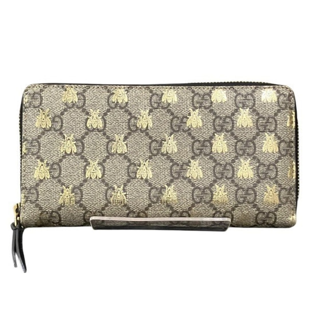 Gucci GG Supreme 410102 Bee Round Zipper Long Wallet for Men: --- Catalog ---Category: SizeSize (HxWxD): 10cm x 19.5cm x 2.5cm / 3.93'' x 7.67'' x 0.98''Category: DesignType: Long wallet (bi-fold)Color: BeigeGender: MenMaterial: GG Supreme Category: GeneralMPN: 