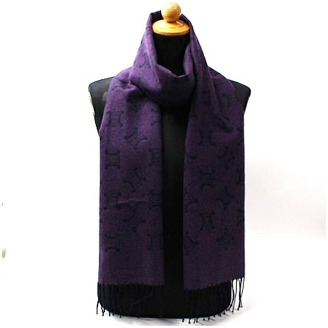 Celine wool scarf, purple and black, 190 x 33 cm, CELINE, women's.: --- Catalog ---Category: SizeSize (LxW): 1.9m x 33cm / 74.8'' x 12.99''Category: DesignType: StoleColor: Black, PurpleGender: Men,WomenMaterial: Wool Category: GeneralBrand: Celine--- Item List ---Sec