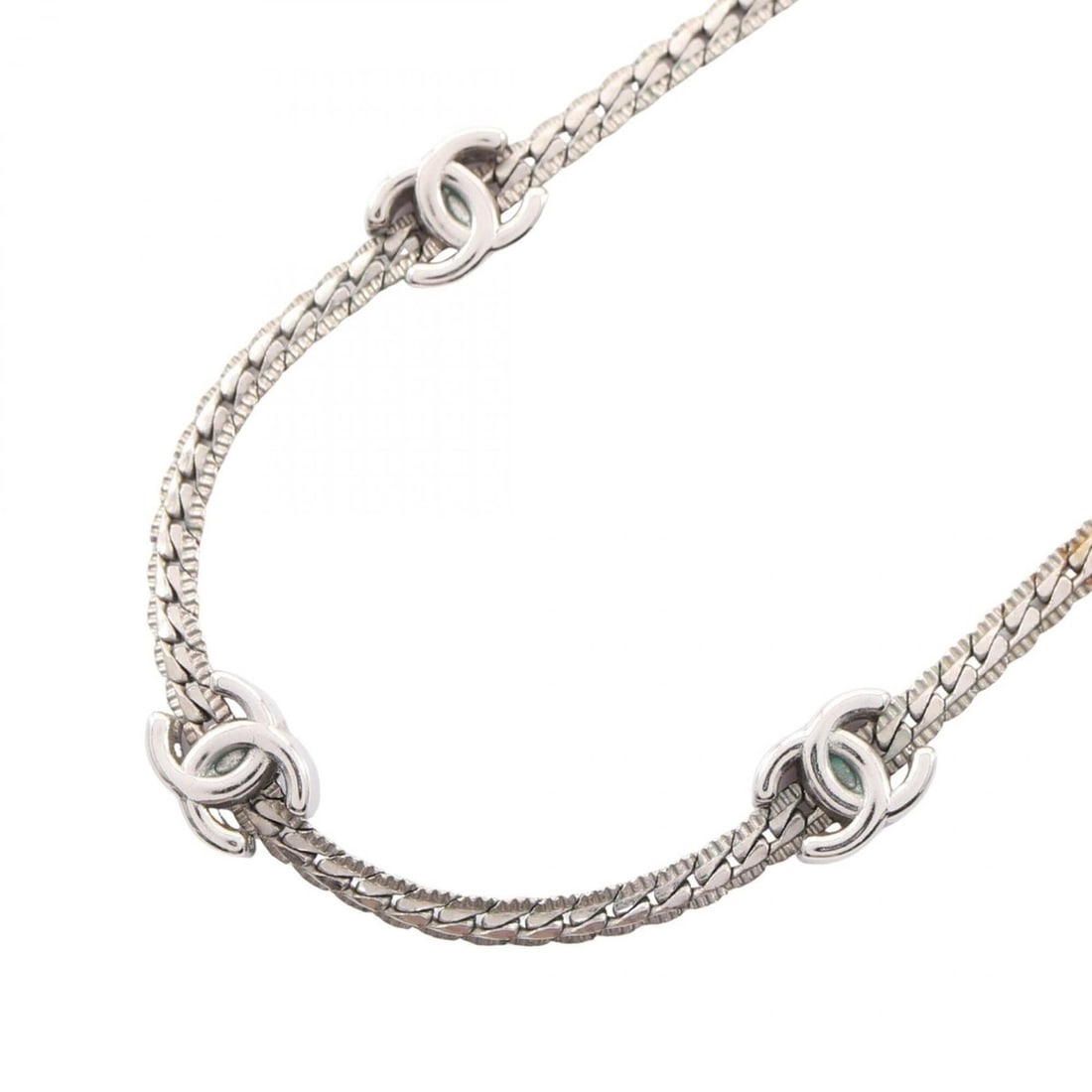 Chanel Coco Mark Necklace, Stainless Steel Jewelry, Women's, Silver Tone: --- Catalog ---Category: SizePendant Size: 5mm x 7mm / 0.19'' x 0.27''Neck Circumference: 39 cm - 52 cm / 15.35'' - 20.47''Category: DesignColor: SilverGender: WomenMaterial: Stainless steelNecklace T