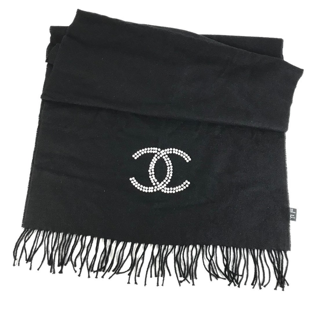 CHANEL 23S Faux Pearl Fringe Scarf, Cashmere, Silk, Men's & Women's, Black: --- Catalog ---Category: SizeSize (LxW): 1.76m x 51cm / 69.29'' x 20.07''Category: DesignType: ShawlColor: Black, WhiteGender: Men,Women,UnisexMaterial: Cashmere , Silk Category: GeneralBrand: ChanelC