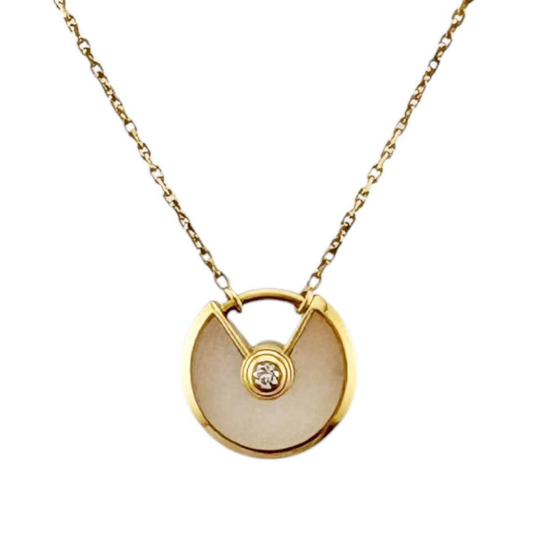 Cartier Amulet Necklace, 18K Yellow Gold, Mother-of-Pearl, Women's, CARTIER: --- Catalog ---Category: SizePendant Size: 10mm x 12mm / 0.39'' x 0.47''Neck Circumference: 42 cm / 16.53''Category: DesignColor: GoldGender: WomenMaterial: Mother of pearl, Yellow gold (18K)Necklace