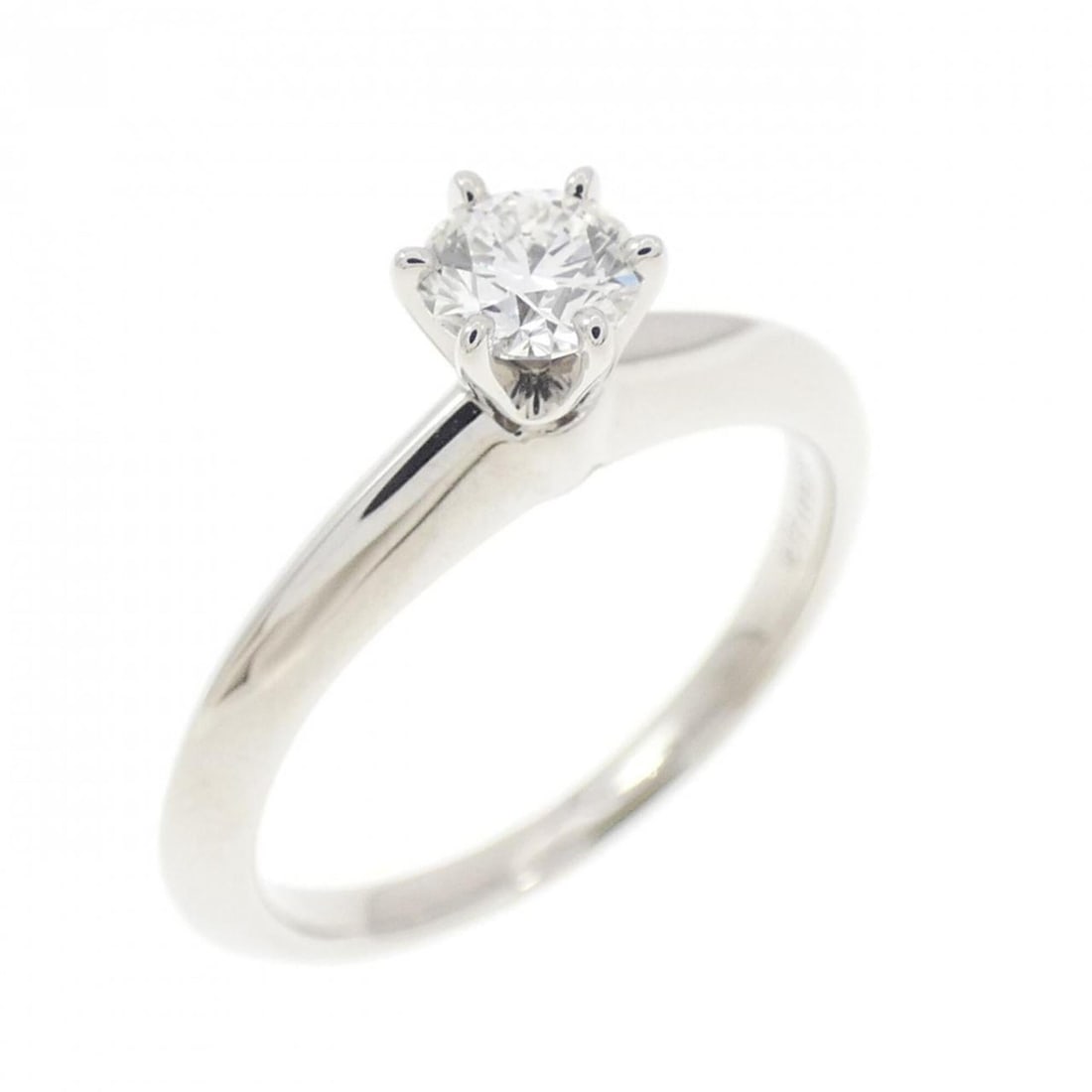 Tiffany Classic Solitaire Ring 0.22ct H VS1 3EXT: --- Catalog ---Category: SizeJP Size: 5.5US Size: 3.5Category: DesignType: Band ringStone: DiamondGender: WomenMaterial: Platinum 950Category: GeneralBrand: Tiffany--- Item List ---Section: