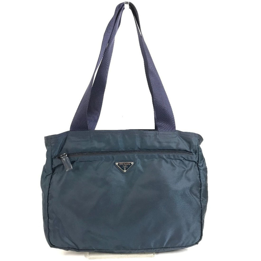 PRADA Triangle Logo Plate Bag, Shoulder Tote Nylon, Men's & Women's, Navy: --- Catalog ---Category: SizeSize (HxWxD): 25cm x 33cm x 8.5cm / 9.84'' x 12.99'' x 3.34''Category: DesignType: Shoulder bag, Tote bagColor: NavyGender: Men,WomenMaterial: Nylon Category: