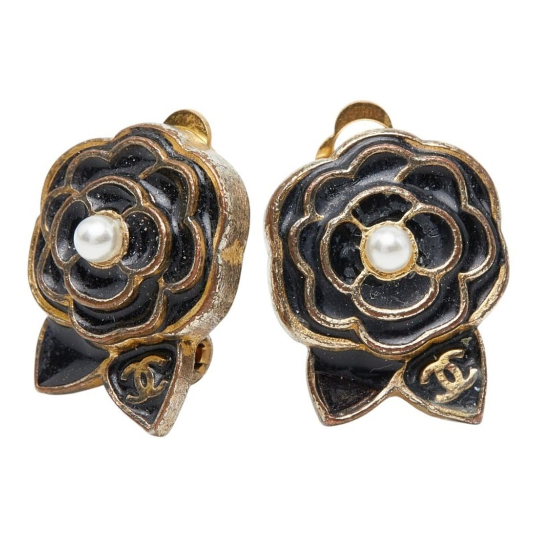 Chanel Camellia Coco Mark Earrings 02A Black Gold Plated Enamel Faux Pearl Women's CHANEL: --- Catalog ---Category: SizeSize (HxWxD): 18.90mm x 14.80mm / 0.74'' x 0.58''Category: DesignType: Clip earringsColor: Black, GoldStone: Artificial pearlGender: WomenMaterial: Enamel, Gold platingCat