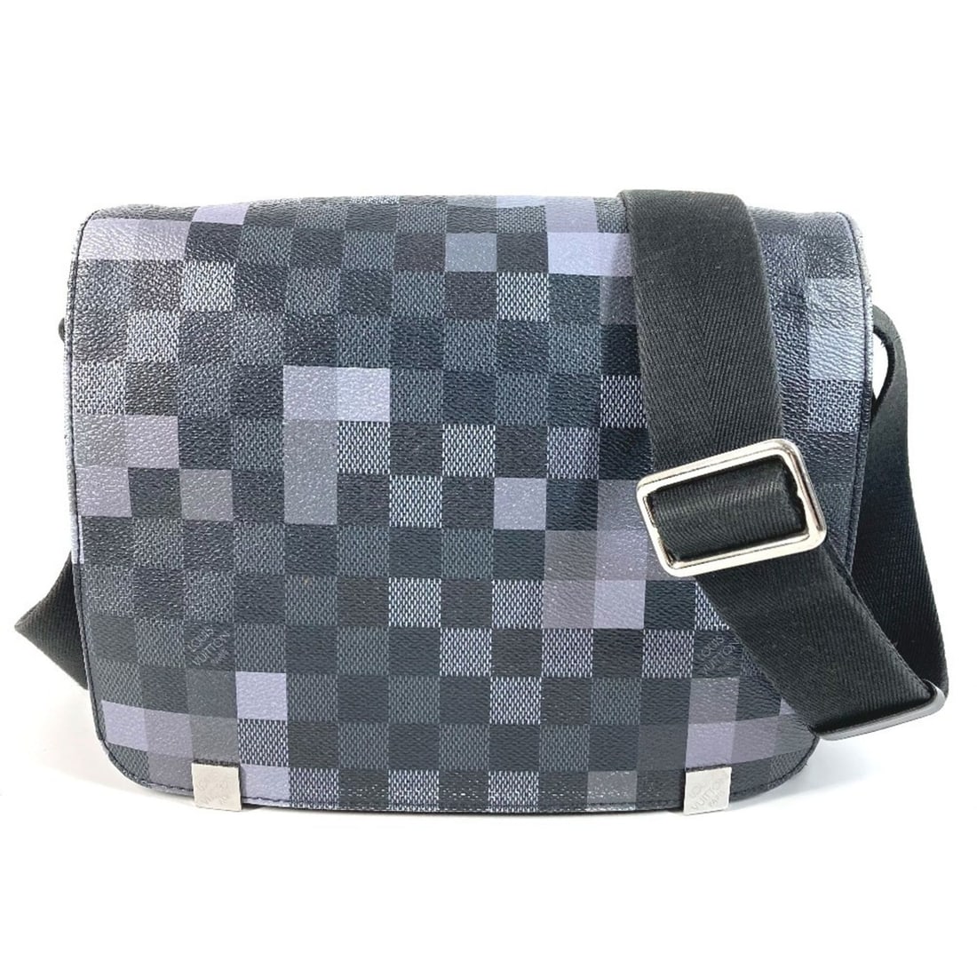 LOUIS VUITTON N40072 Damier Graphite Pixel District PM Shoulder Bag, Flap Canvas, Black. Suitable: --- Catalog ---Category: SizeSize (HxWxD): 22cm x 25cm x 6.5cm / 8.66'' x 9.84'' x 2.55''Category: DesignType: Shoulder bagColor: BlackGender: Men,WomenMaterial: Damier Graphite Category: GeneralMPN: 