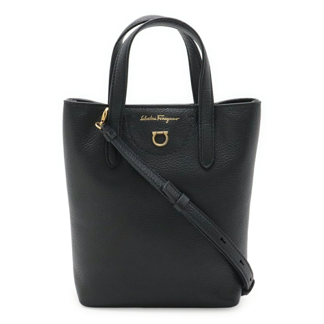 Salvatore Ferragamo Gancini Handbag/Shoulder Bag, Leather, Black, AU-21 2964: --- Catalog ---Category: SizeSize (HxWxD): 18.5cm x 14cm x 7cm / 7.28'' x 5.51'' x 2.75''Category: DesignType: Handbag, Shoulder bagColor: BlackGender: WomenMaterial: Leather Category: GeneralBrand: S