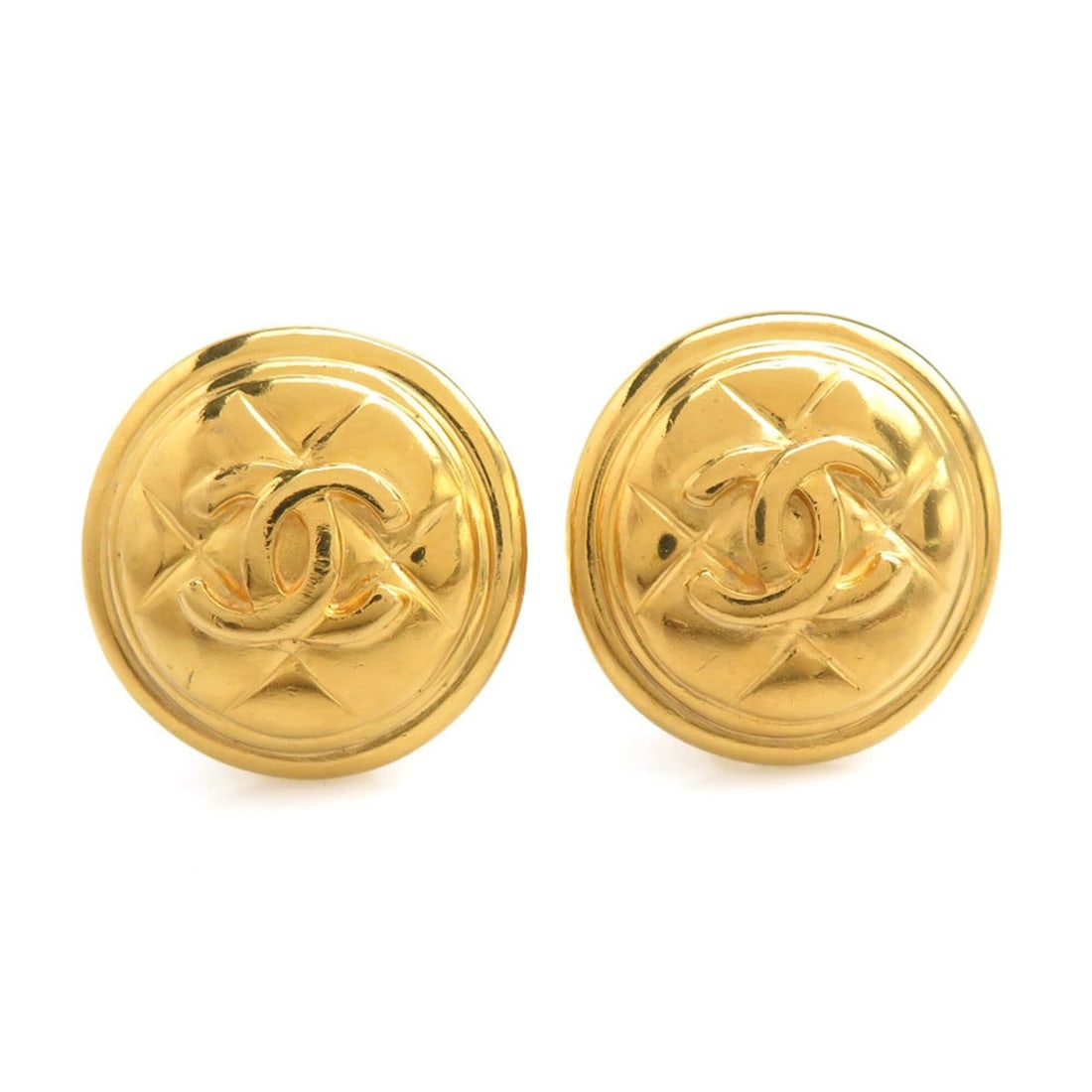 Chanel earrings, Coco Mark design, metal, gold, women's, e61910a: --- Catalog ---Category: SizeSize (HxWxD): 30.00mm x 30.00mm / 1.18'' x 1.18''Category: DesignType: Clip earringsColor: GoldGender: WomenMaterial: MetalCategory: GeneralBrand: ChanelCountry of Origin: