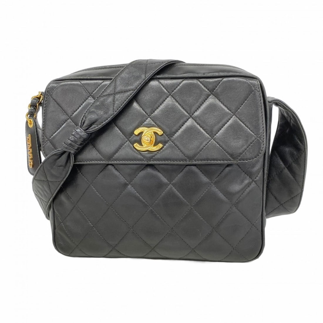 Chanel Matelassé Lambskin Shoulder Bag, Black, Women's: --- Catalog ---Category: SizeSize (HxWxD): 20cm x 23cm x 7cm / 7.87'' x 9.05'' x 2.75''Category: DesignType: Shoulder bagColor: BlackGender: WomenMaterial: Leather Hardware Color: GoldLeather/Fur Type