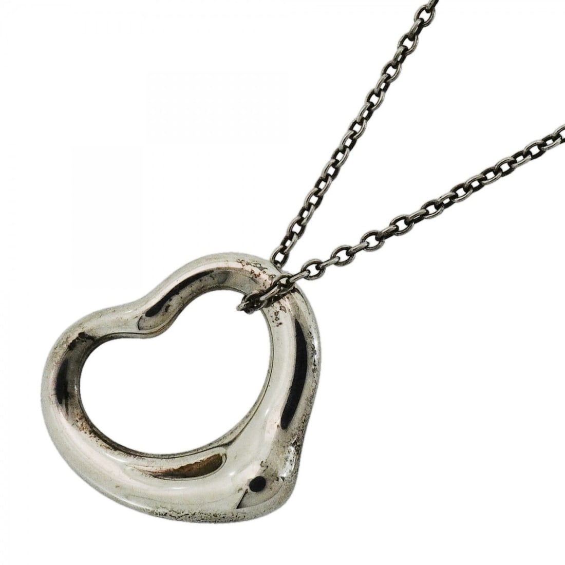 Tiffany & Co. Heart Necklace, Sterling Silver 925, Women's: --- Catalog ---Category: SizePendant Size: 13.8mm x 15.6mm / 0.54'' x 0.61''Neck Circumference: 41.5 cm / 16.33''Category: DesignGender: WomenMaterial: Silver 925Necklace Type: NecklaceCategory: Gener