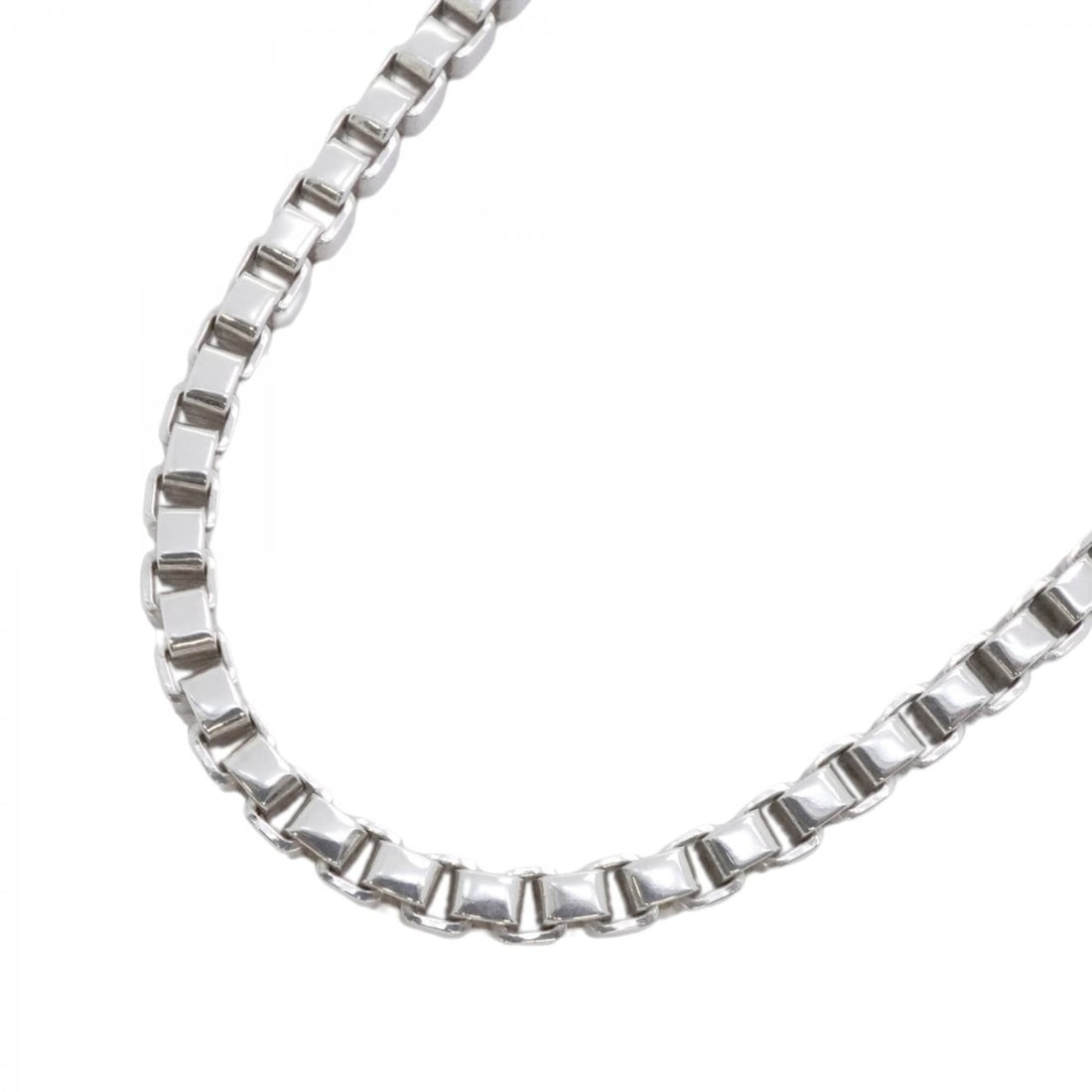 Tiffany & Co. Venetian Necklace, Sterling Silver 925, Women's: --- Catalog ---Category: SizeNeck Circumference: 46.5 cm / 18.3''Category: DesignGender: WomenMaterial: Silver 925Necklace Type: NecklaceCategory: GeneralBrand: Tiffany--- Item List ---Section: Condit