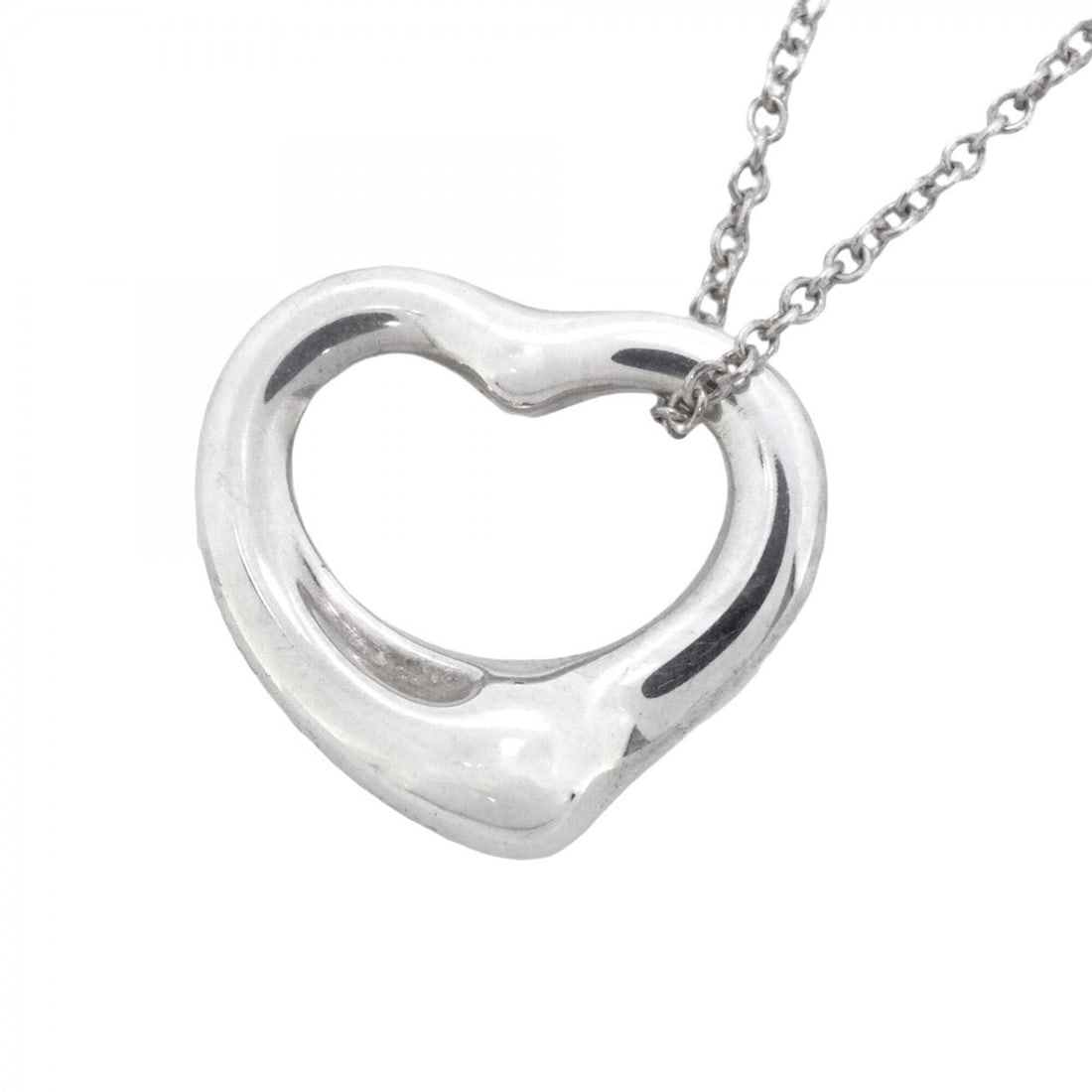 Tiffany & Co. Heart Necklace, Sterling Silver 925, Women's: --- Catalog ---Category: SizePendant Size: 14.3mm x 16mm / 0.56'' x 0.62''Neck Circumference: 40.5 cm / 15.94''Category: DesignGender: WomenMaterial: Silver 925Necklace Type: NecklaceCategory: General
