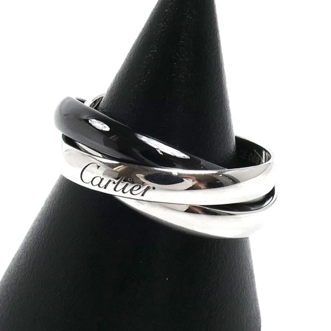 CARTIER Cartier 18KWG White Gold Ceramic Trinity Ring B4234158 58 7.4g Women's: --- Catalog ---Category: SizeUS Size: 9Brand Size: 58Category: DesignType: Band ringGender: WomenMaterial: Ceramic, White gold (18K)Category: GeneralMPN: B4234158Brand: CartierCountry of Origin: Franc