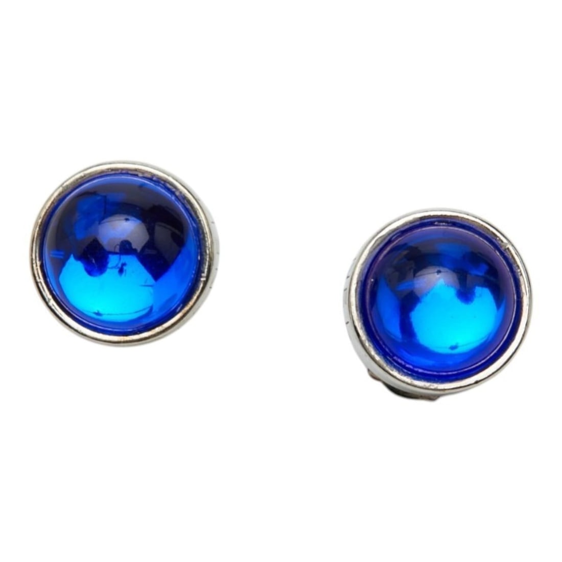 Chanel Logo Gripoix Earrings, Silver and Blue Metal, Women's, CHANEL: --- Catalog ---Category: SizeSize (HxWxD): 17.60mm x 17.60mm / 0.69'' x 0.69''Category: DesignType: Clip earringsColor: Blue, SilverGender: WomenMaterial: MetalCategory: GeneralBrand: Chanel--- Item L