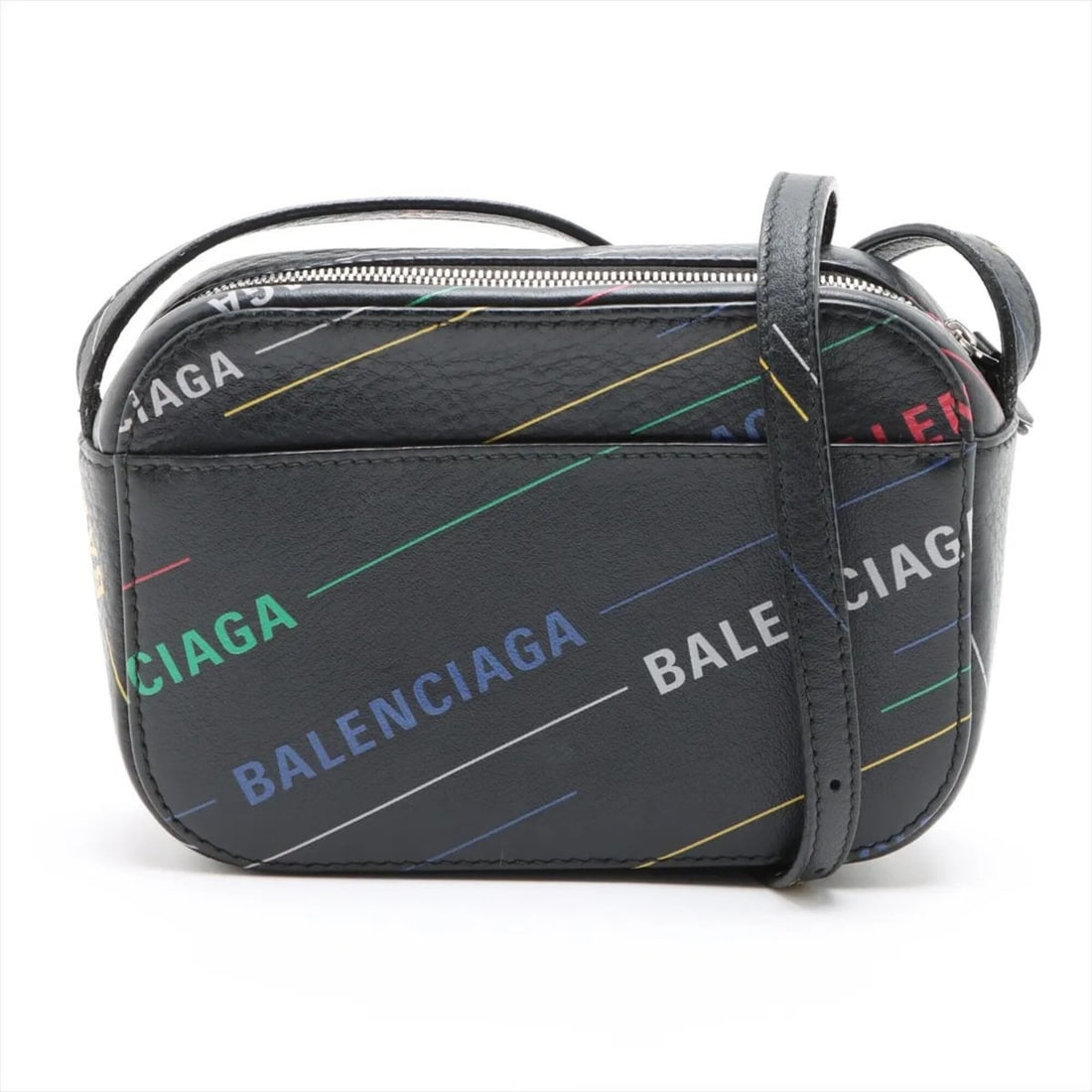Balenciaga Everyday Camera Bag XS Leather Shoulder Crossbody Handbag Black Women's: --- Catalog ---Category: SizeSize (HxWxD): 12cm x 17cm x 5cm / 4.72'' x 6.69'' x 1.96''Category: DesignType: Handbag, Shoulder bagColor: BlackGender: WomenMaterial: Leather Category: GeneralBrand: Bal