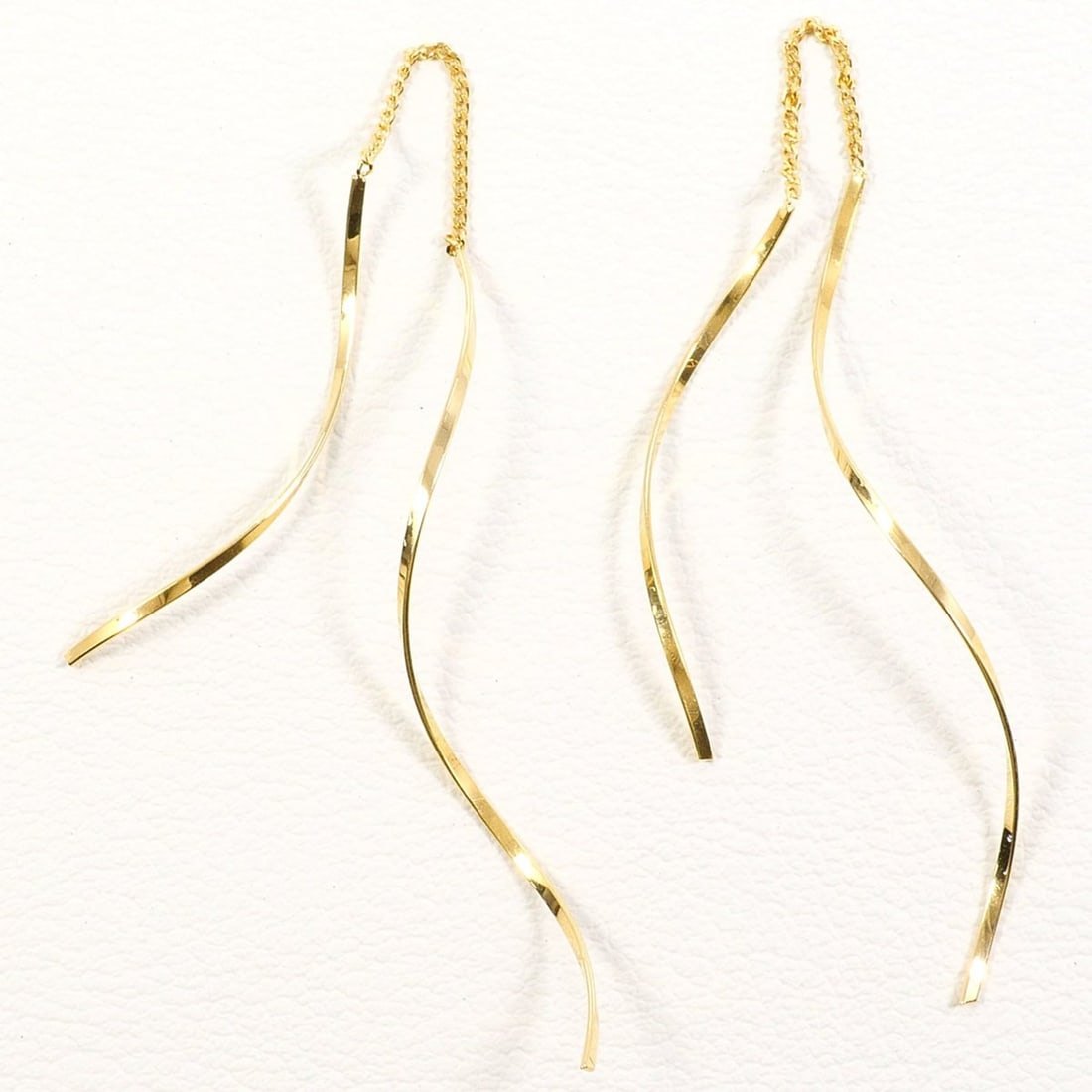 18K (18-karat) Yellow Gold Earrings, Total Weight 0.6g, Jewelry (1 of 9)