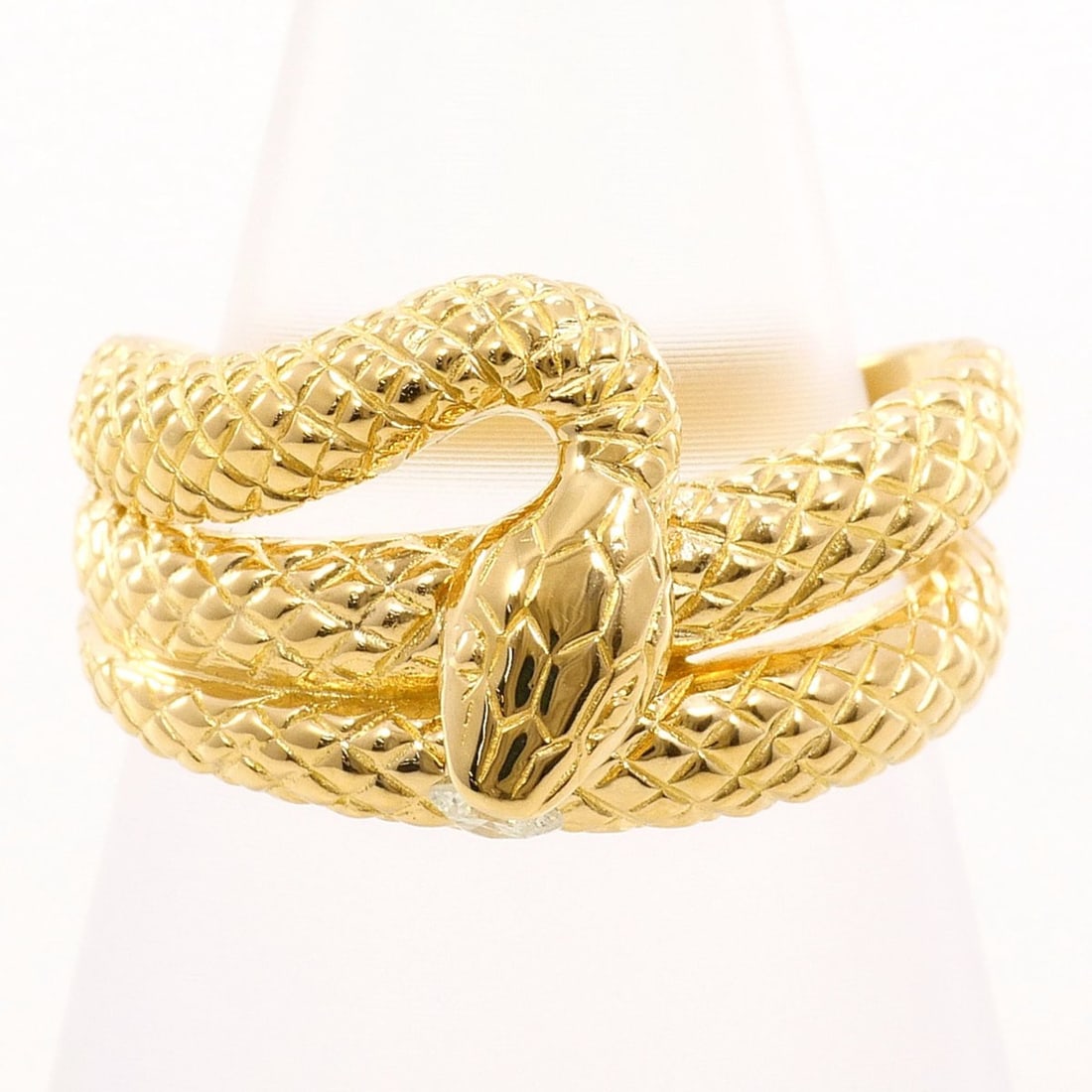 18K (18-karat) Yellow Gold Ring with 0.085ct Diamond, Total Weight 6.2g, Jewelry: --- Catalog ---Category: SizeWidth: 12mm / 0.47''Weight: 6.2g / 0.21oz.JP Size: 12.5US Size: 6.5Category: DesignType: Band ringColor: Yellow goldMetal: GoldStone: DiamondGender: WomenMaterial: Yellow 