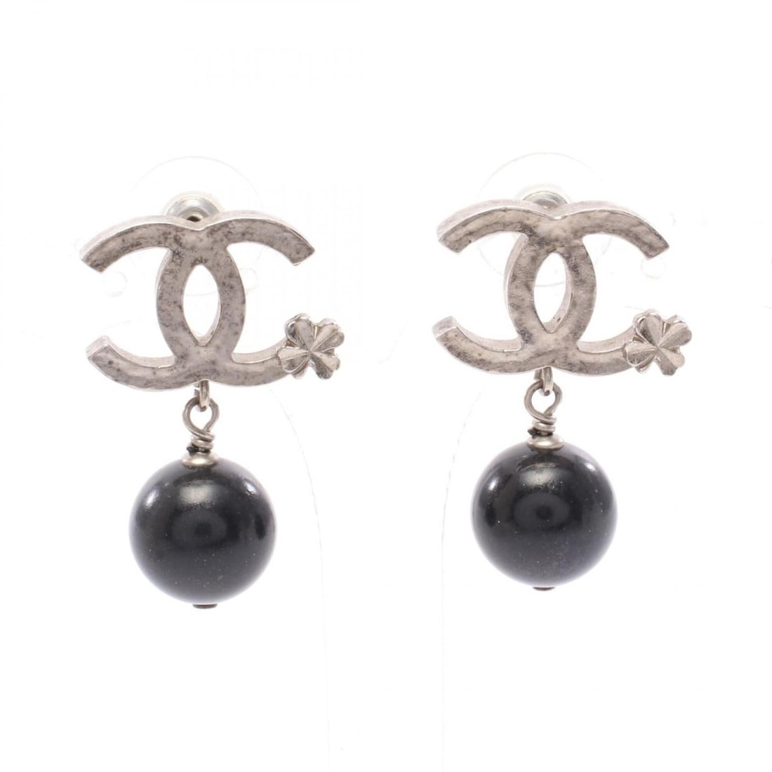 Chanel Coco Mark Earrings, Jewelry, Plated Resin, Women's, Black: --- Catalog ---Category: SizeSize (HxWxD): 30.00mm x 19.00mm / 1.18'' x 0.75''Category: DesignType: Stud earringsColor: BlackGender: WomenMaterial: ResinCategory: GeneralBrand: Chanel--- Item List ---