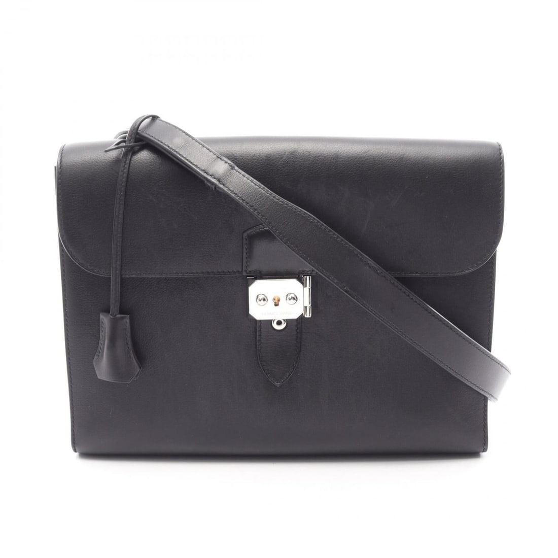 Hermes Sac à Dépêches 29 Shoulder Bag Handbag Leather Evergrain Men's Black: --- Catalog ---Category: SizeSize (HxWxD): 21.5cm x 29cm x 4cm / 8.46'' x 11.41'' x 1.57''Category: DesignType: Shoulder bagColor: BlackGender: MenMaterial: Leather Category: GeneralBrand: Hermes--- I