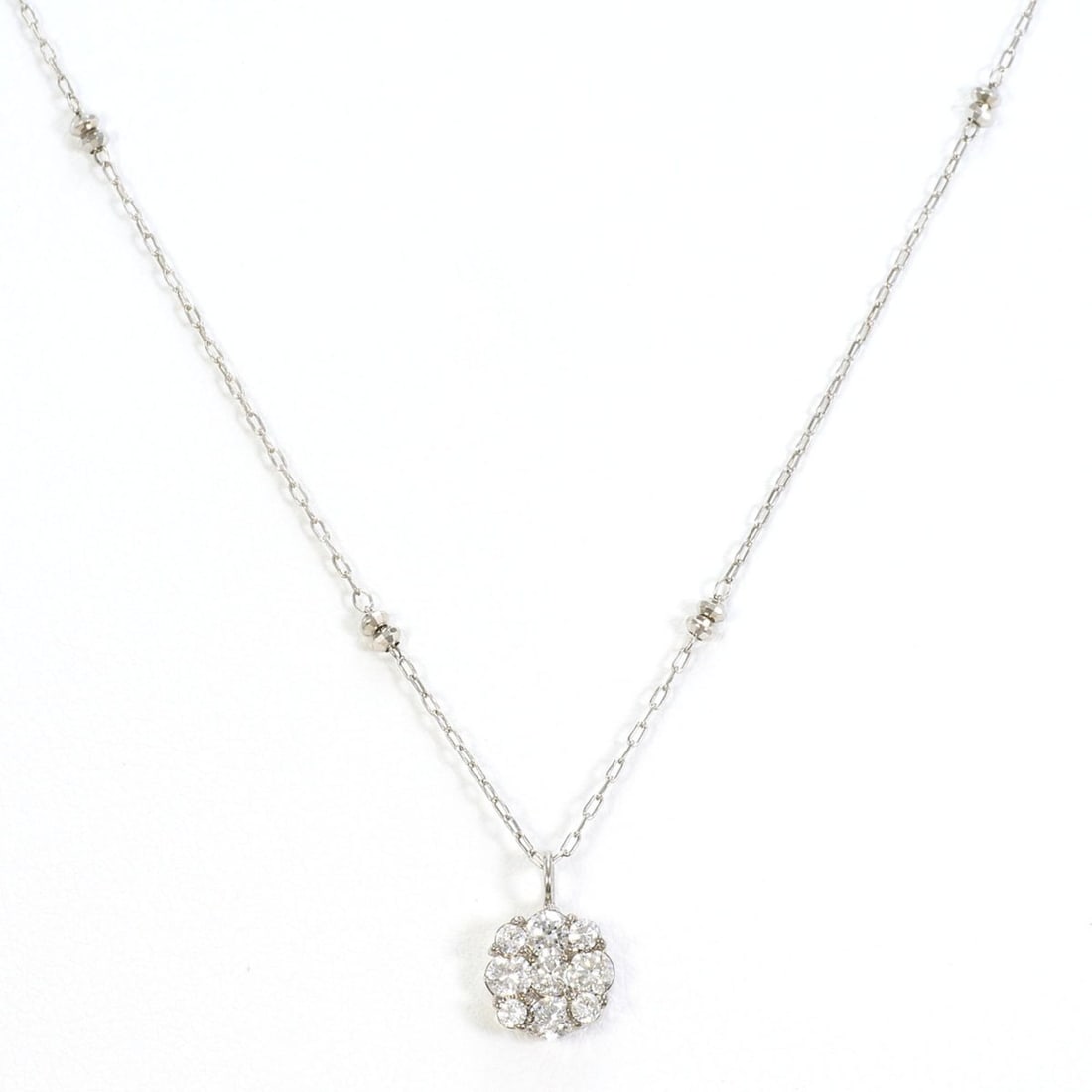 18K (18-karat white gold) necklace with 0.32ct diamond, total weight 1.9g, 45cm length. Jewelry. (1 of 5)
