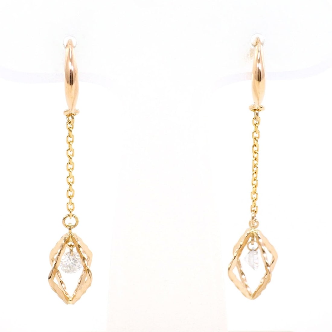 18K (18-karat gold) Pink Gold Earrings with 0.10ct Diamonds, Total Weight 1.0g, Jewelry (1 of 4)